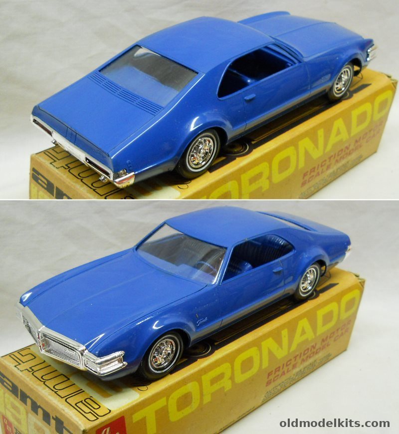 AMT 1/25 1968 Oldsmobile Toronado Promo With Original Box plastic model kit